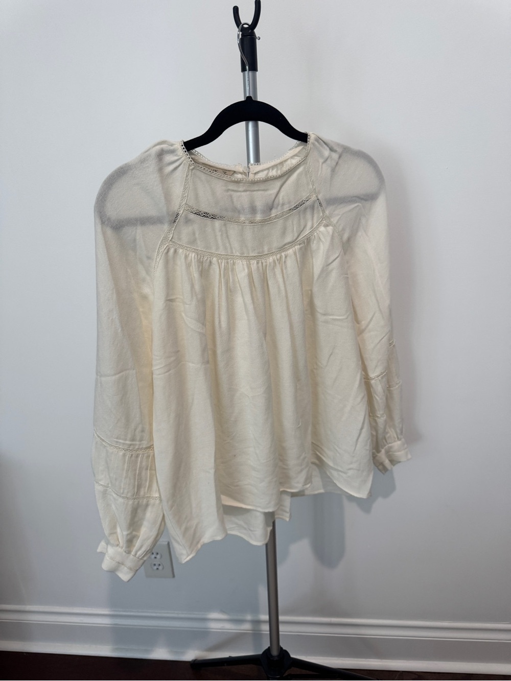 Zara Cream Long-Sleeve Peasant Blouse